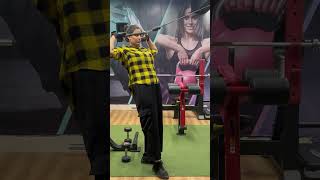 Shoulder day🔥 #ShoulderWorkout #GirlsWhoLift #GymReels #FitnessMotivation #StrongWomen #workout