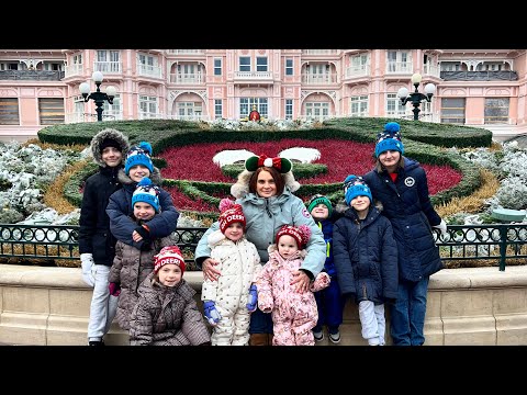 A Family Trip To Disneyland Paris✨🎄 | The Radford Family