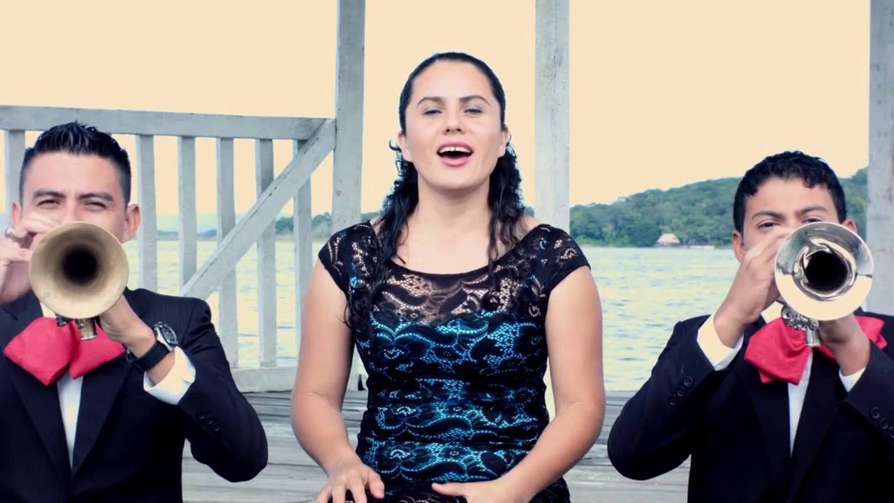 Maritza Martínez - Las Bodas (Videoclip Oficial)