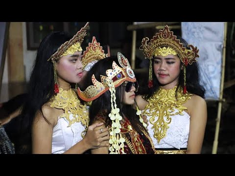 Kembang Kilaras, Aas Rolany.DAT