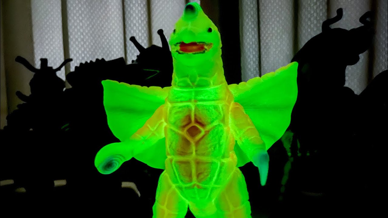 ブルマァクの怪獣シリーズ 彗星怪獣 ドラコ オレンジ 蓄光 怪獣ソフビ 