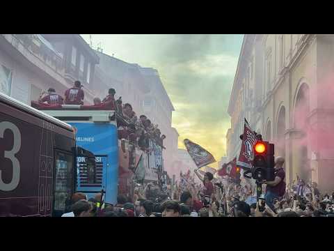 Video Arezzo in serie B, la grande festa dei tifosi