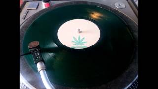 Steppin&#39; (Rollers Remix) - Marcia Griffiths Bootleg RASTA001V