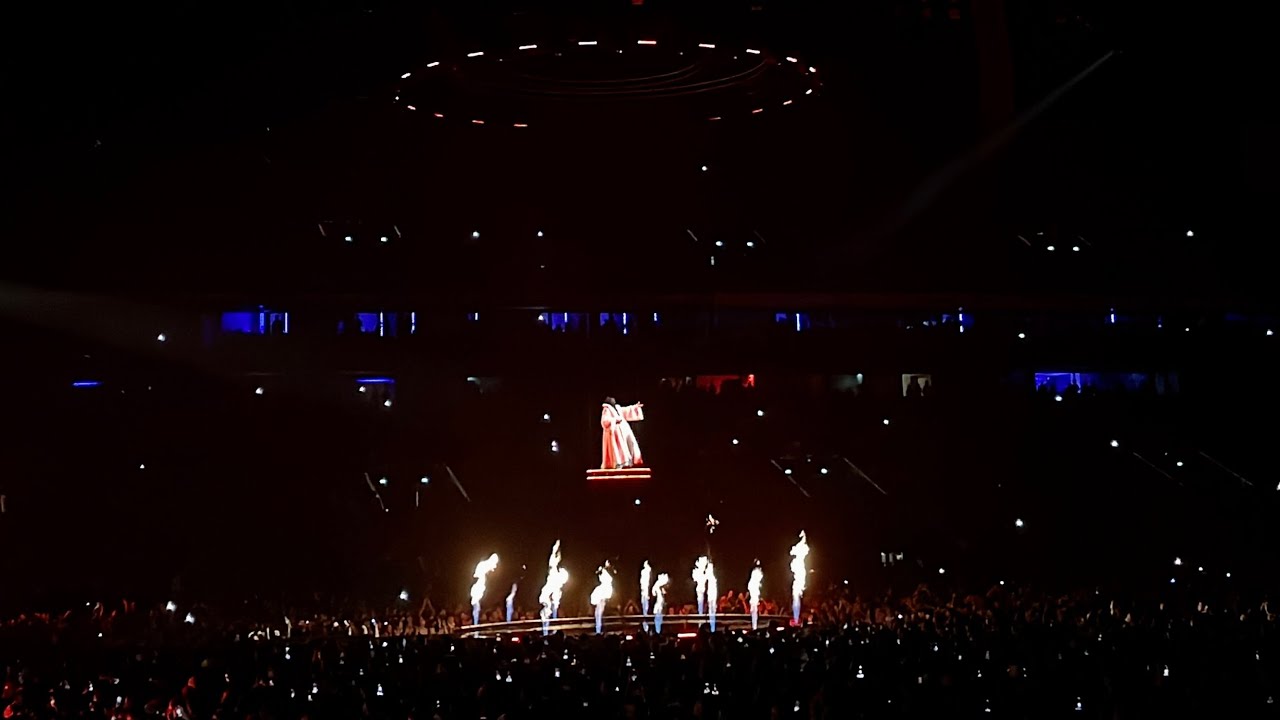 Dua Lipa - Love Again Live Radical Optimism Tour Paris Defense Arena 23.05.25