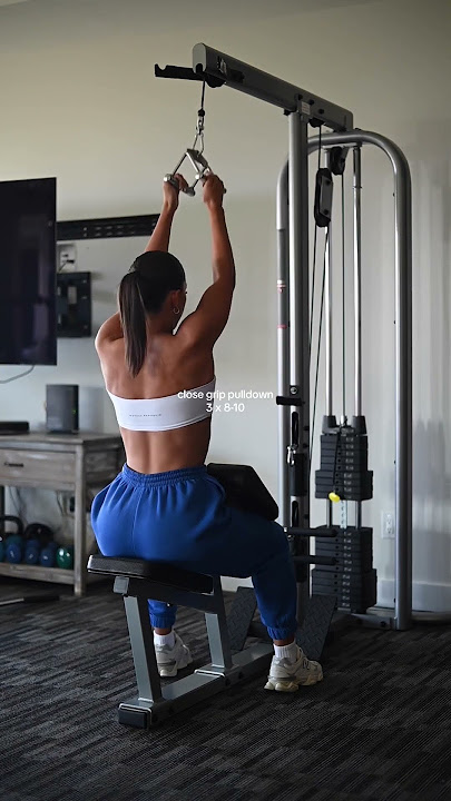 the perfect beginner back day using the cable machine! 👏🏼 #backworkout #beginnerworkout #shorts