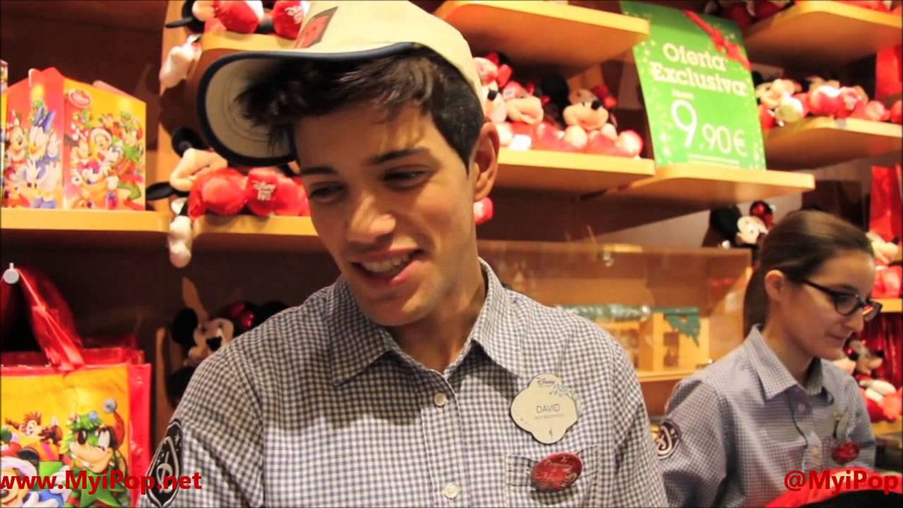 Entrevista con Auryn 1/12/2012 Vendedores Por Un Día