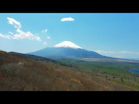 春先の富士山　ドローン空撮