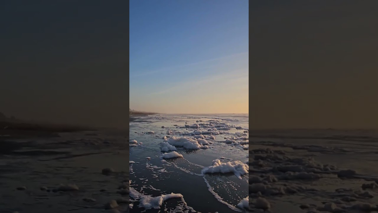 Breathing by the Pacific. Clam Beach 