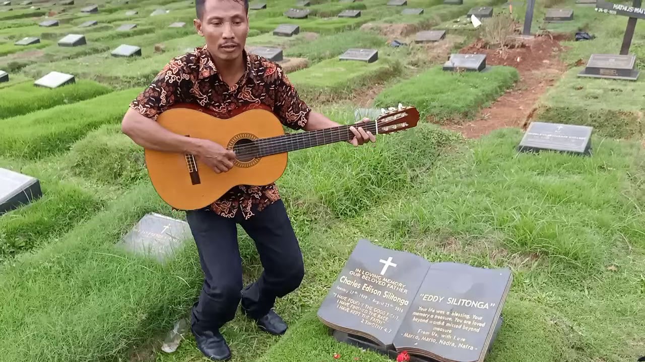 MAMA (EDDY SILITONGA) ,Suaranya mirip dengan pak Eddy S - YouTube