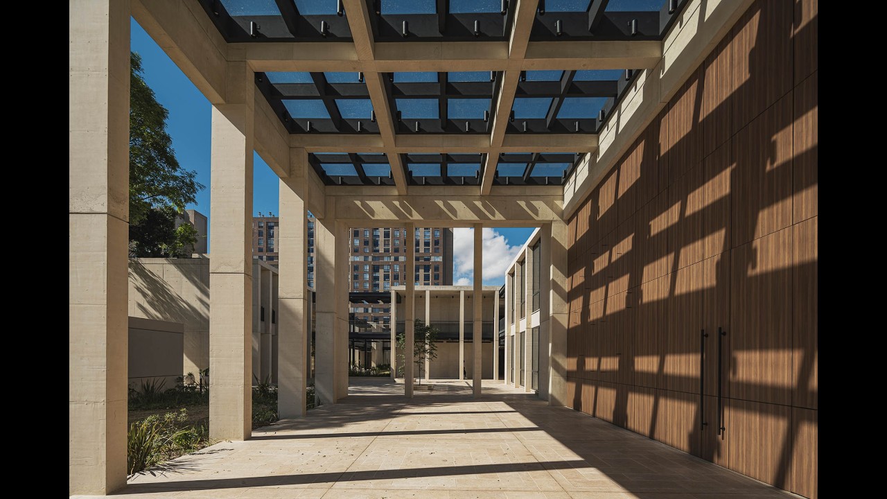 El Reto del Plan Maestro: Nuevo Colegio Colombo Hebreo | Bogotá — Cine de arquitectura — Sitio Estudio