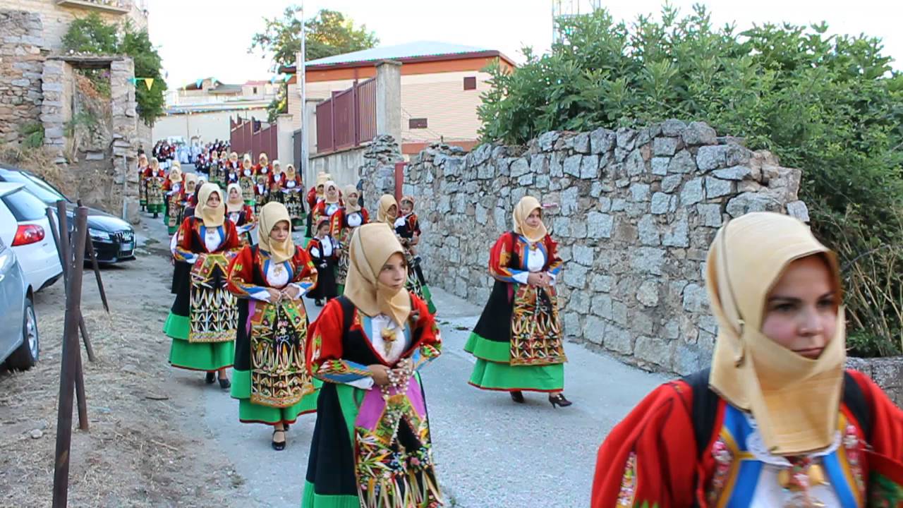 orgosolo sfilata processione beata vergine assunta   15.08.2016