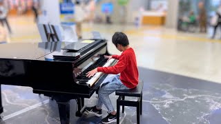 11YearOld Performs Chopin's 'Heroic' Polonaise Op. 53 on an Airport Street Piano