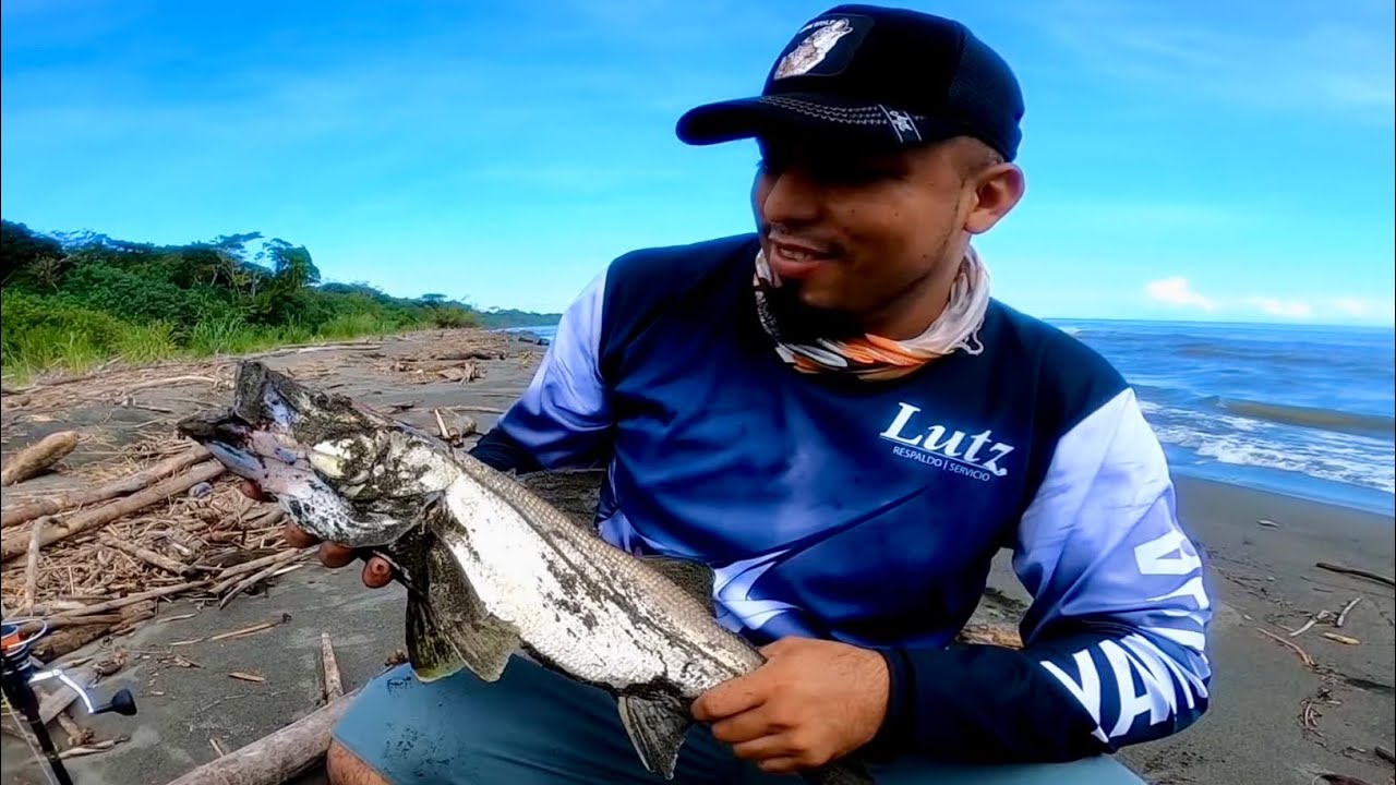 Costa Rica Robalo Pesca de Róbalo en la barra de Sixaola Limón Costa Rica - YouTube