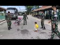Serunya TNI mengasuh anak