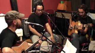 Miniatura de vídeo de "Blueskank Acoustic Trio - Stiff Necked Fools (Bob Marley cover) in "Alma de León" RNE3"