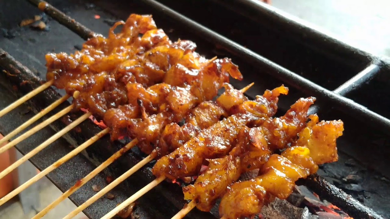 SATE CUNGKRING SATE KIKIL ASMR INDONESIAN COW LEG SATAY