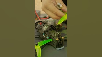 FPV drone propeller assembly||#shorts #shortsfeed #fpv #fpvdrone #fpvrace #djiair2s #djiavata #dji