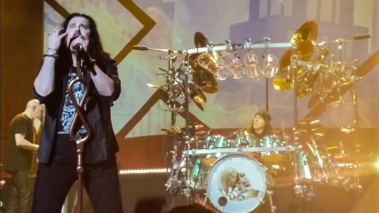 Dream Theater: Home.  Live at the Wiltern, LA 2019