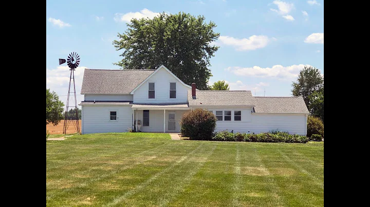 14373 East 600 N Hope, IN | MLS# 21654884 | www.callcarpenter.com