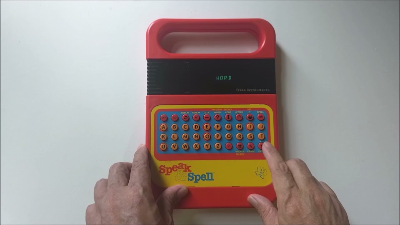 Speak & Spell (1978年にTIが発売した喋る知育玩具）です。