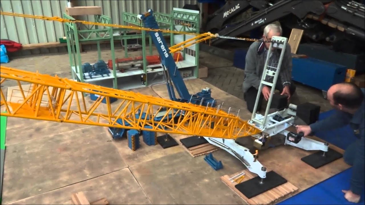 Liebherr LR 1750 opendag Ahlmann 2015