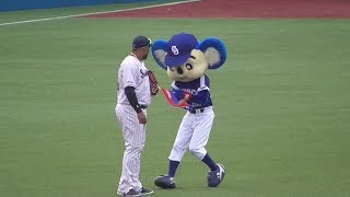 20180503 ドアラ先生、見事にバク転決めバレンティンにドアラ流ご挨拶「燃えよドラゴンズ」