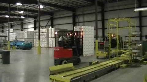 Palletizing Pallet Movement And Load On Strappers.wmv