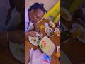 Gad Gracia kap mange tankou africain yo 😂😂😂😩😩😩