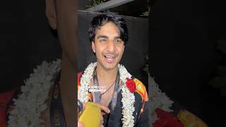 ഞൻ 23 വയസളള പയയൻ ആയണട ആര എനന വലവചചലല.