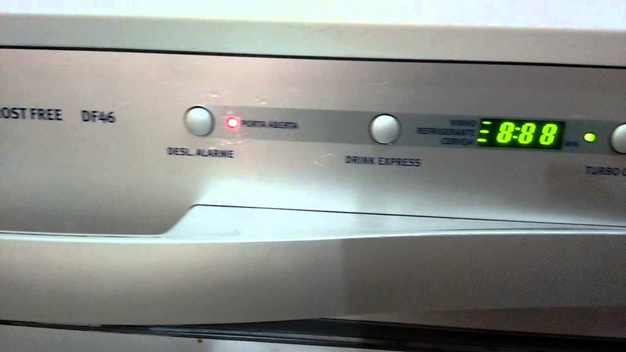 Defeito da geladeira Electrolux frost free df46 YouTube