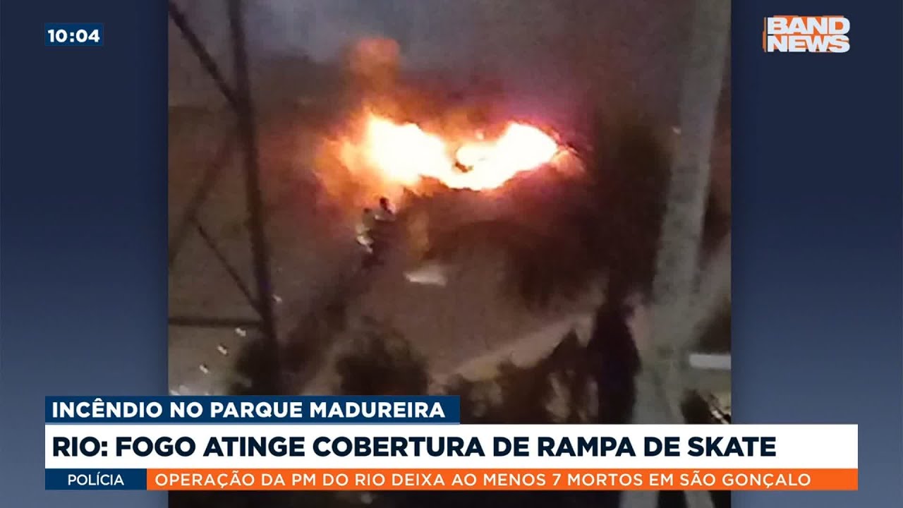 Fogo atinge rampa de skate no Parque Madureira, no Rio de Janeiro