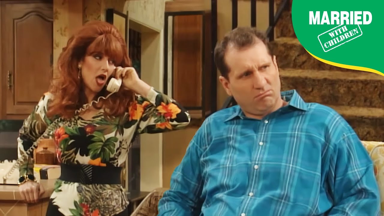 The Whole Town's Laughing at Al Bundy | Married With Children - YouTube