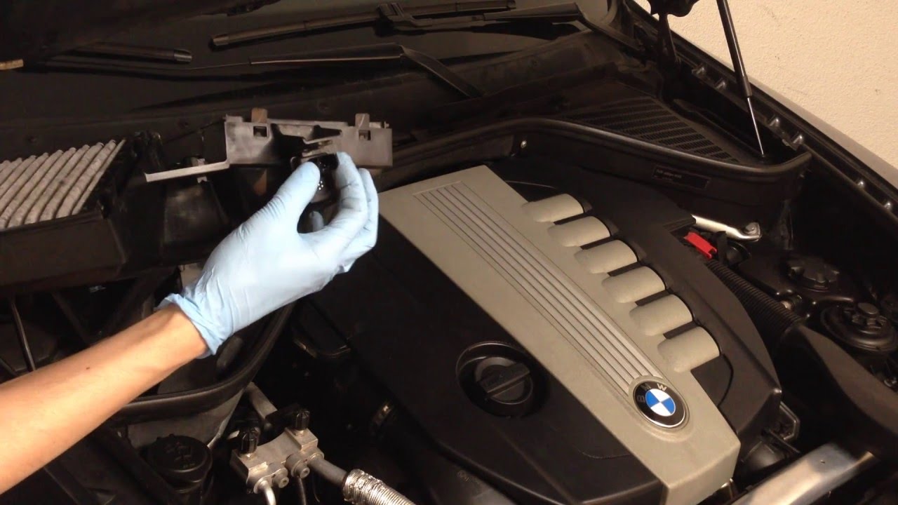 BMW E70 X5 - Engine Partition Replacement 
