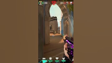 Insane clutch 1v3 #valorantclips #valorant #shorts