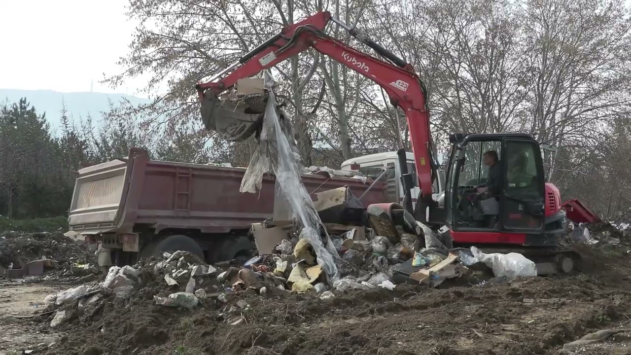 Повторно се чисти депонијата кај СЦ Борис Трајковски