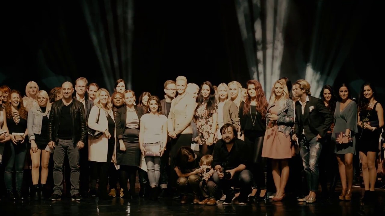 Kleine Tussi Große Tussi - Das Castingmit Bachelor Paul Janke