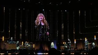 Vignette de la vidéo "Stand Back - Stevie Nicks - PNC Arena - Raleigh, NC 2023"