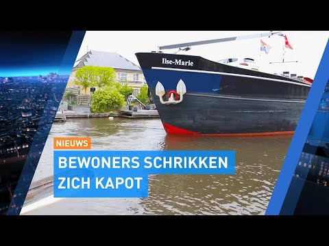 Enorm vrachtschip vaart woonwijk Leeuwarden binnen, ravage is enorm | Hart van Nederland