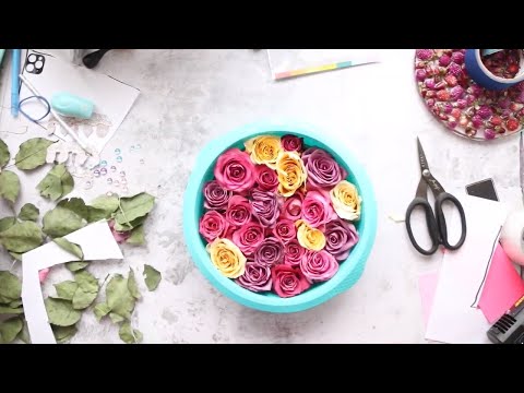 Drying Roses with Silica Gel