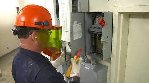 The Fluke 377 FC and 378 FC: Measure Voltage and Current Simultaneously