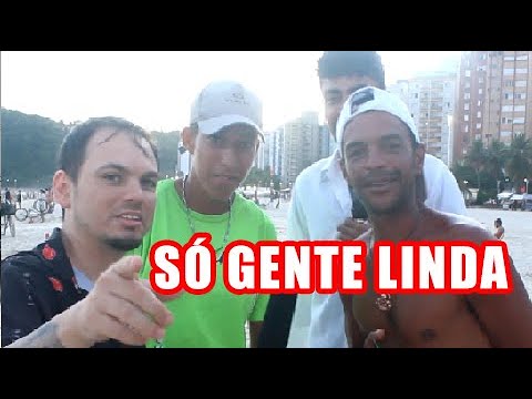 Só gente linda na praia de São Vicente