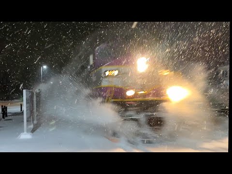 Creepiest Train Horn I’ve Ever Heard - MBTA Commuter Rail Night Blizzard Snow Plow Trains 2026