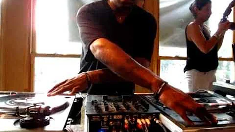 DJ Scratch on the 1's and 2's (Part 2 of 2) @ Fat Beats, NYC (The Final Day)