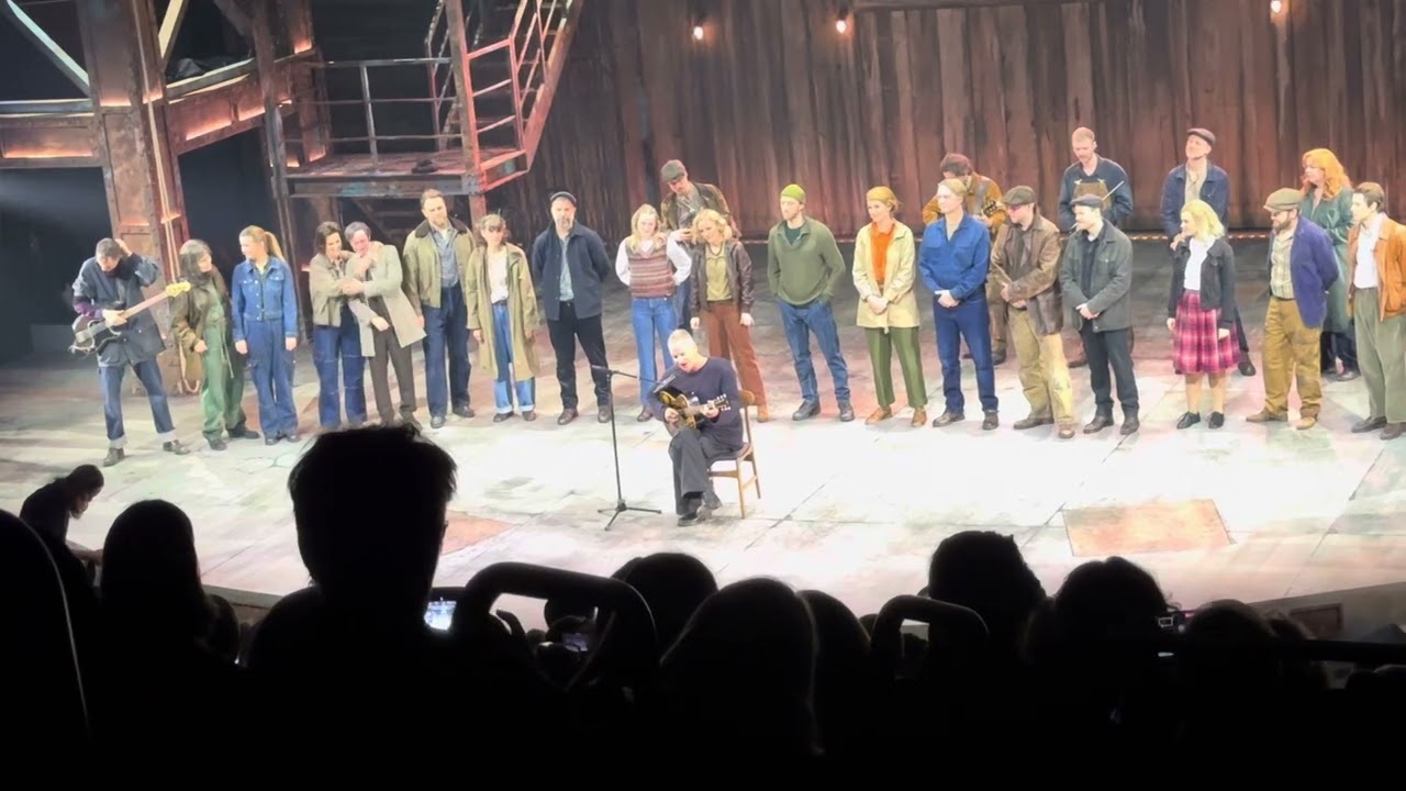 Sting synger “The Last Ship” på Øster gasværk