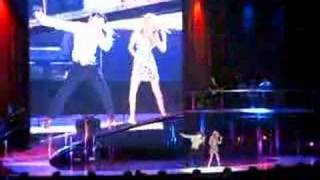 Hsm Concert Ashley Tisdale And Lucas Grabeel