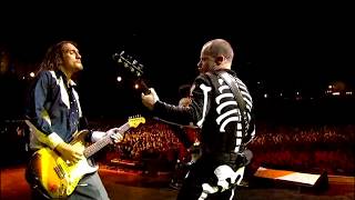 [HD] Red Hot Chili Peppers - "Give It Away" - Live @ Slane Castle 2003 [Remastered]