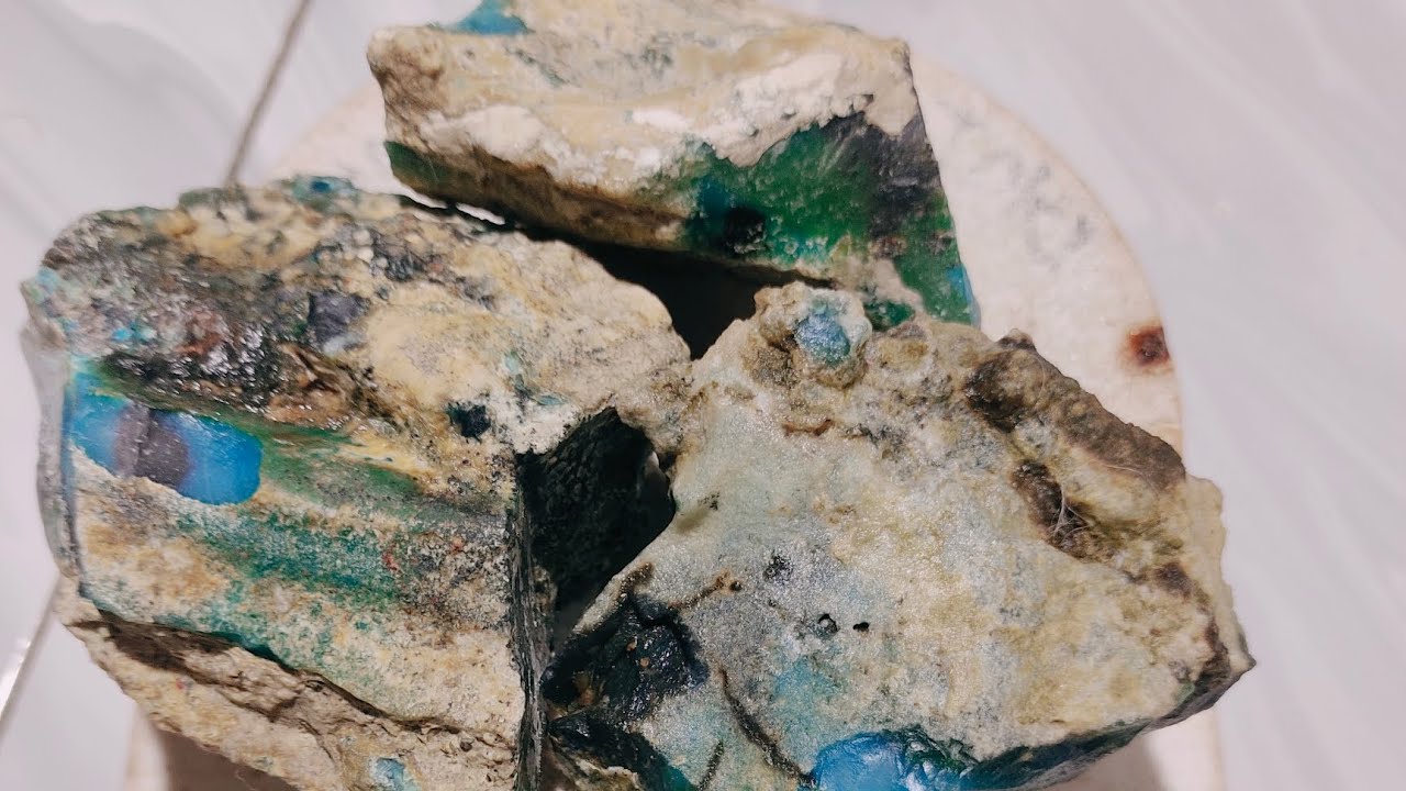 14.000 / 085792922115 