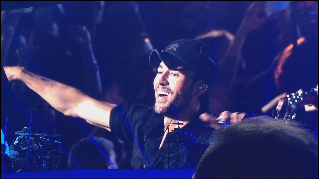 Enrique Iglesias - EL BAÑO  LIVE in Athens, Greece 2018 [HD]