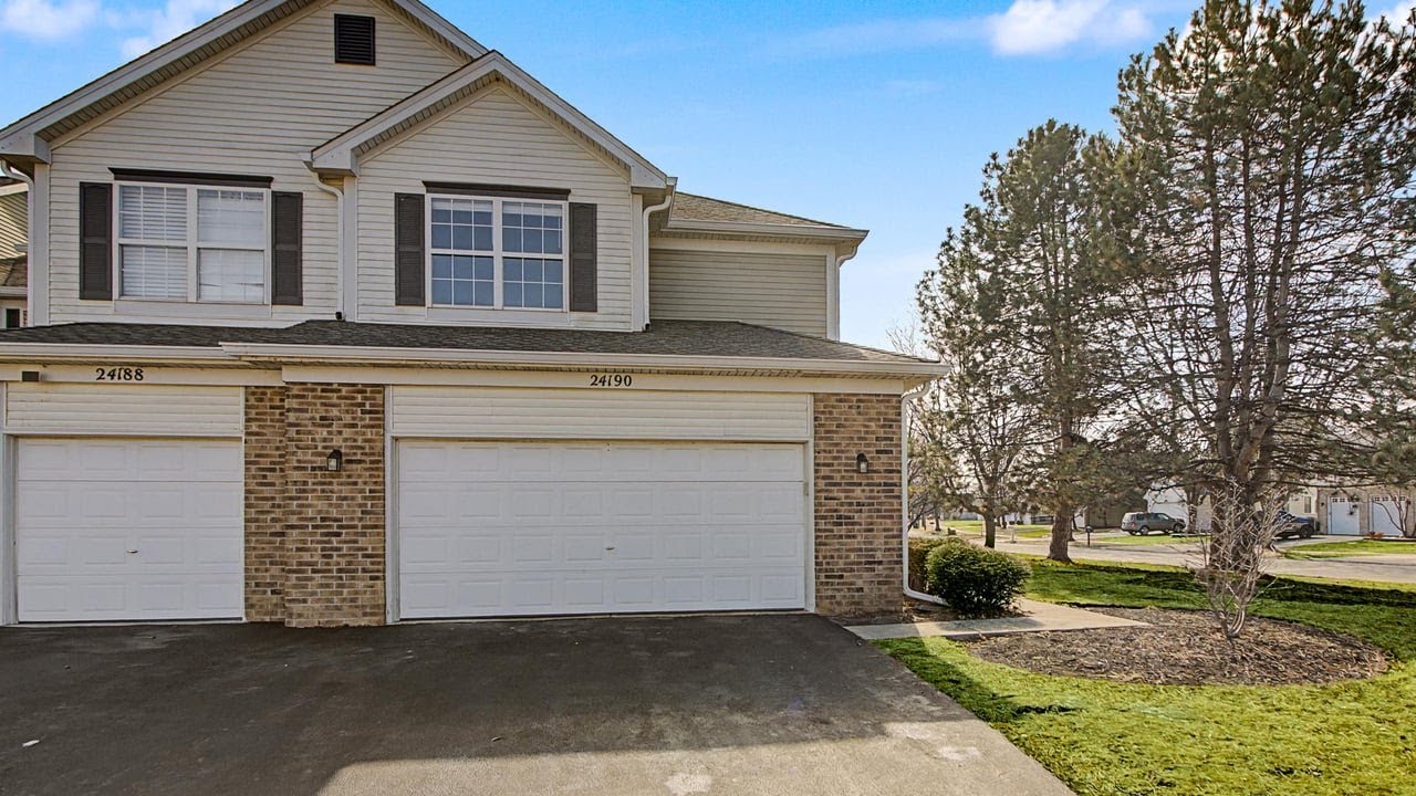 24190 Pear Tree Cir, Plainfield, IL