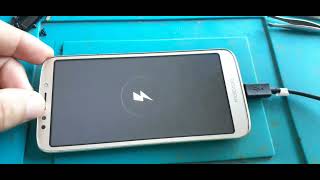 como trocar o conector de carga do moto e5 play